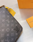 Designer Handbags LV 067