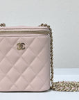 CHNL Caviar Quilted Small Vertical Coco Beauty Vanity Case With Chain Light Pink