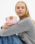 Medium Corner Zip Wallet In Signature Canvas (Gold/Powder Pink)