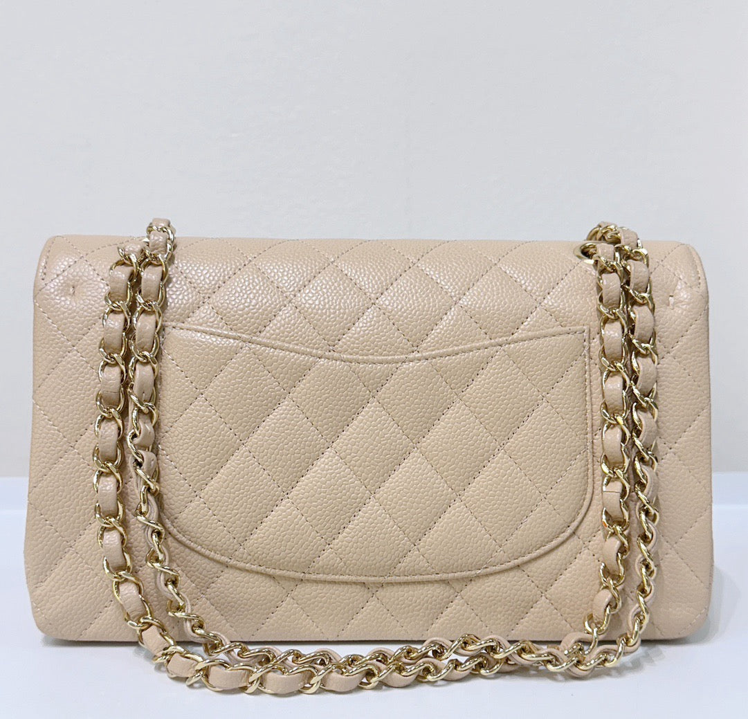 CHNL Classic Flap Medium Beige Clair GHW Caviar