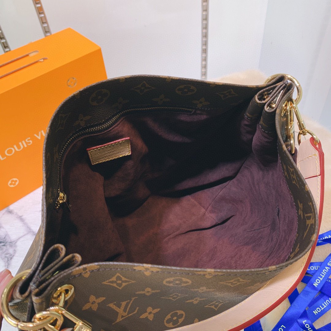 Designer Handbags LV 057
