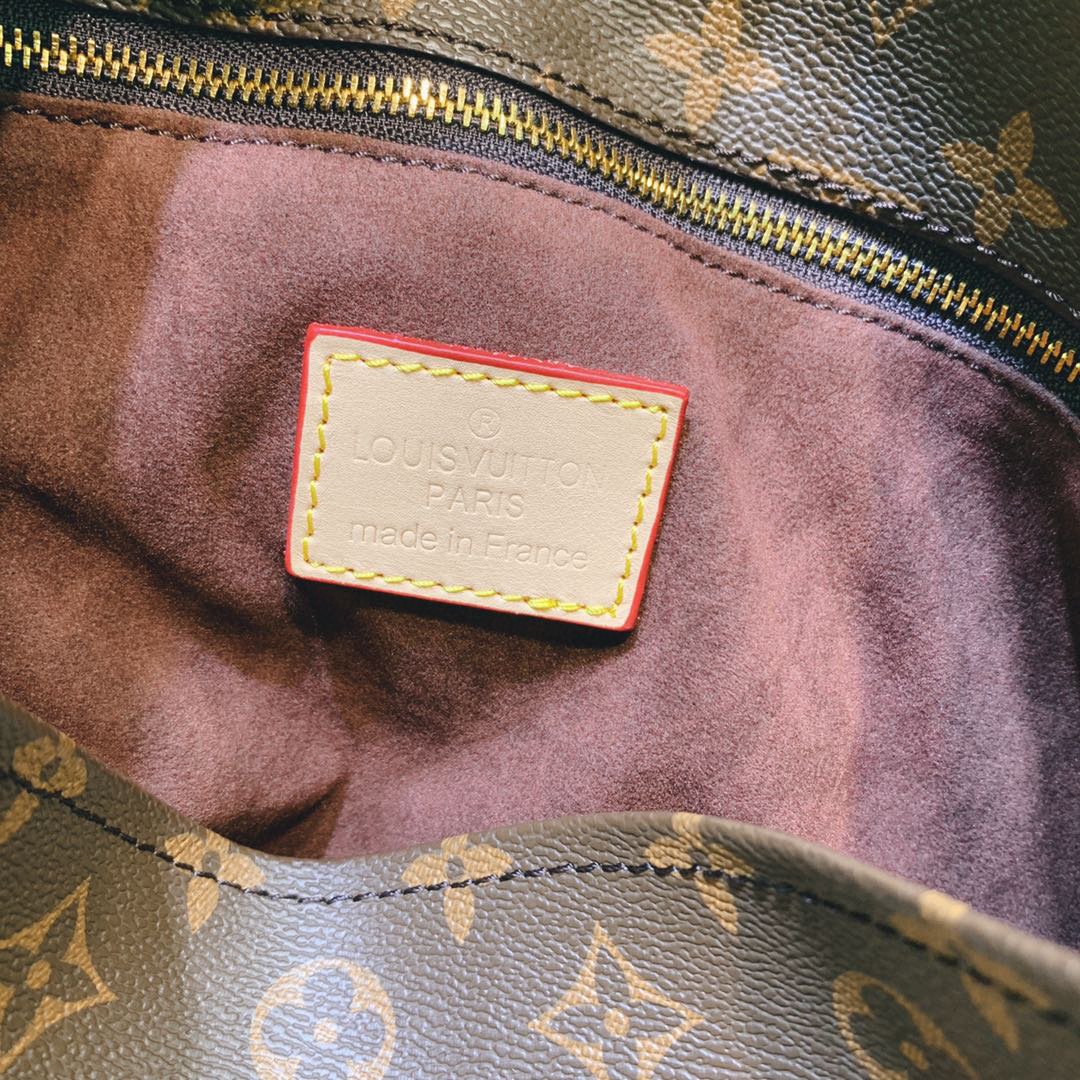 Designer Handbags LV 057