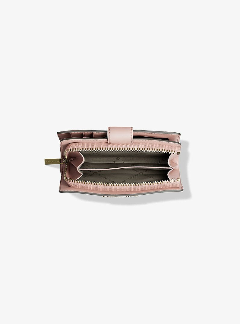 Jet Set Medium Signature Logo Bi-Fold Wallet (POWDER BLUSH)