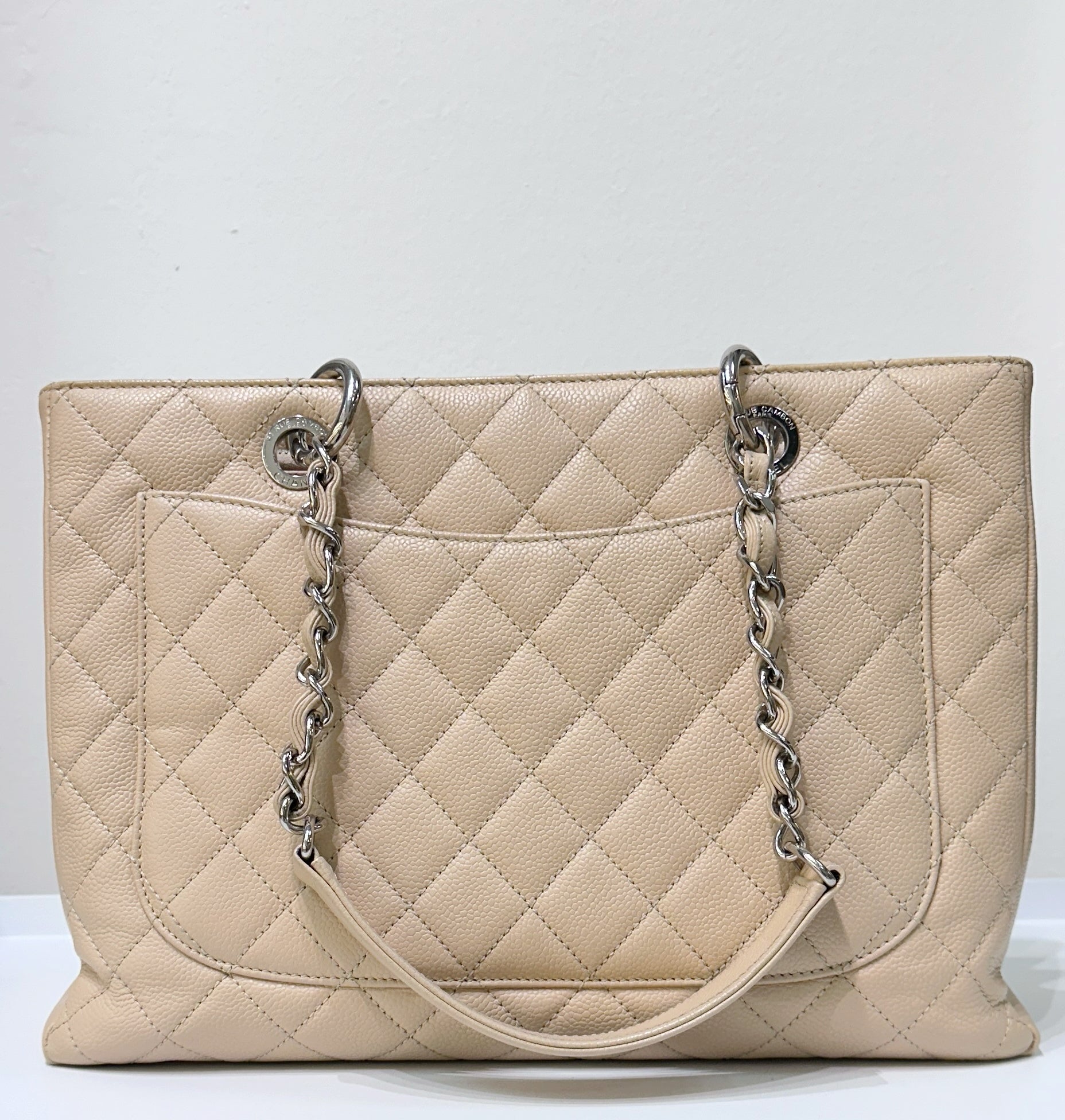 CHNL GST Beige Caviar Shw Bag