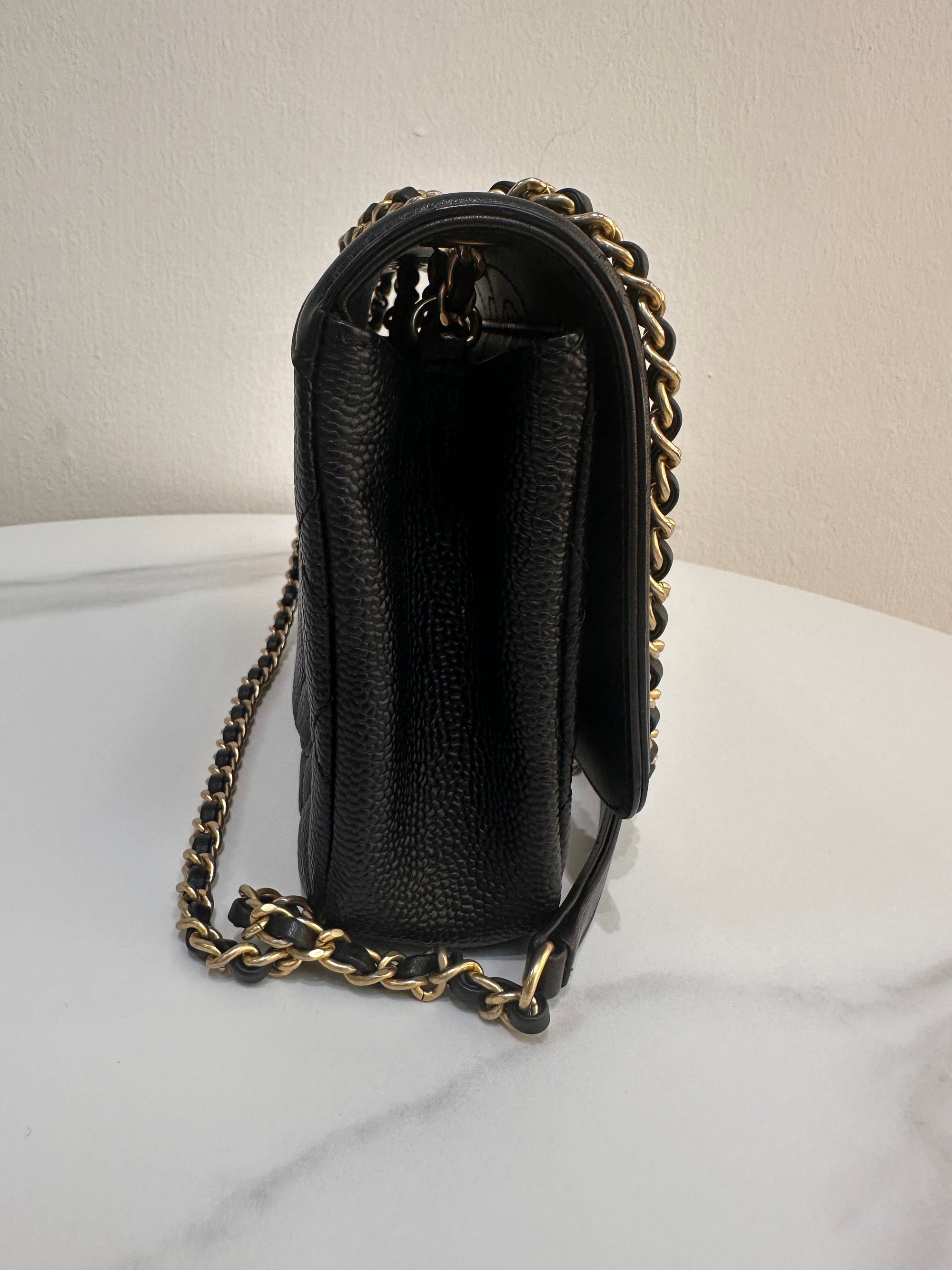 CHNL Caviar Quilted Small CC Filigree Flap Black