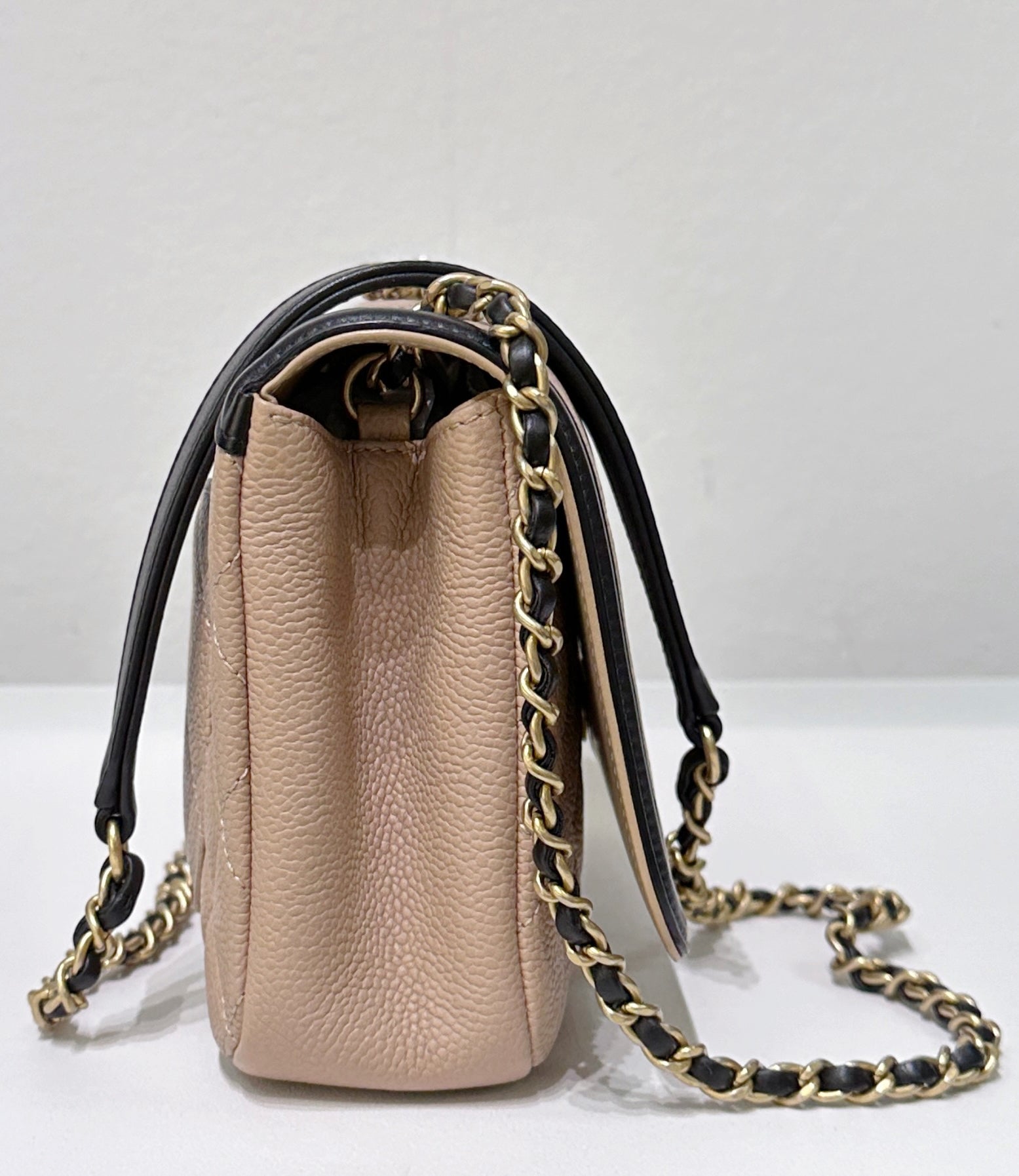 CHNL Small Caviar Quilted CC Filigree Flap Beige Black