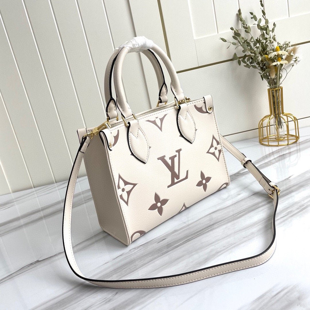 Designer Handbags LV 061
