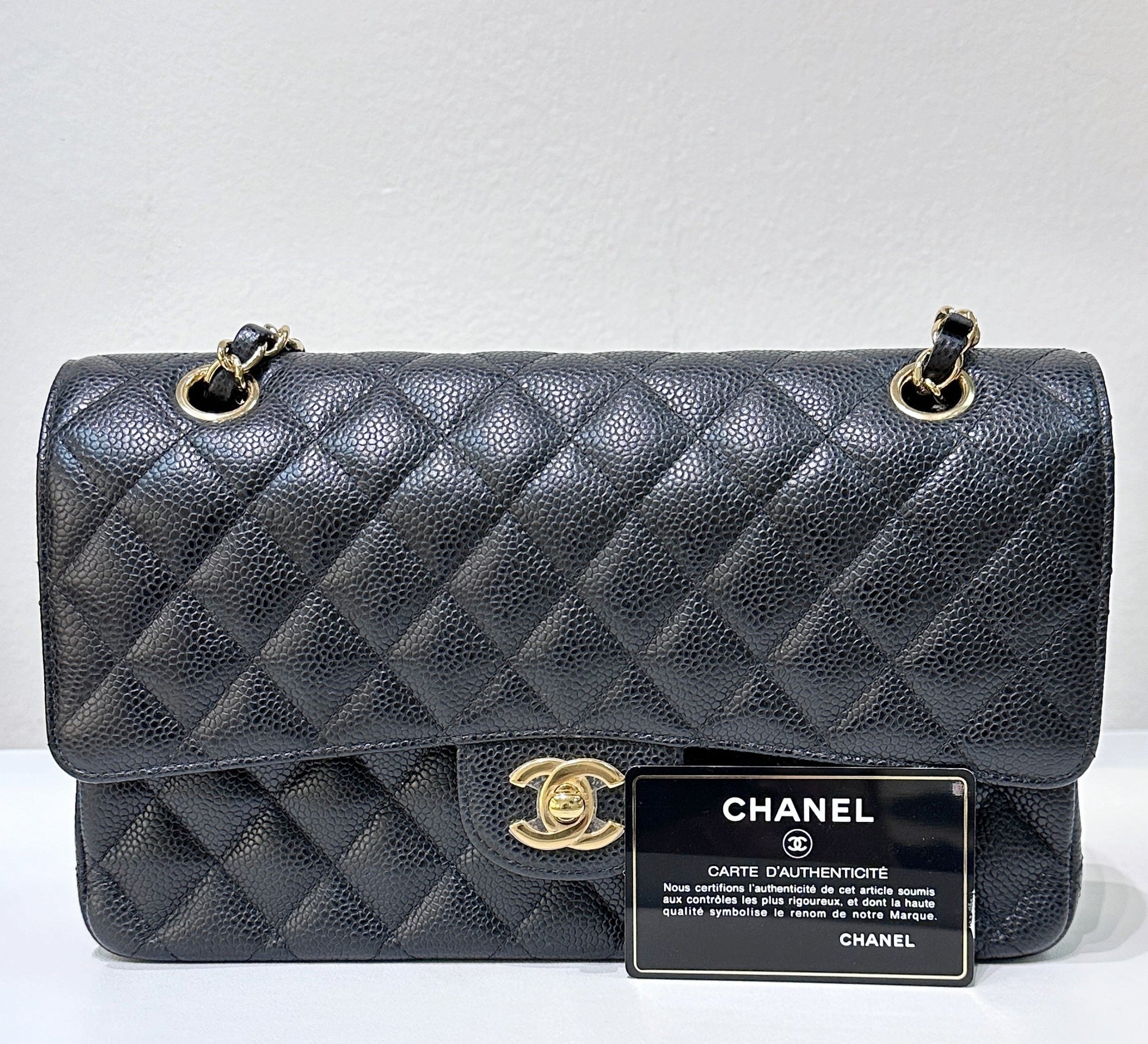 CHNL Medium Classic Caviar Double Flap Black GHW