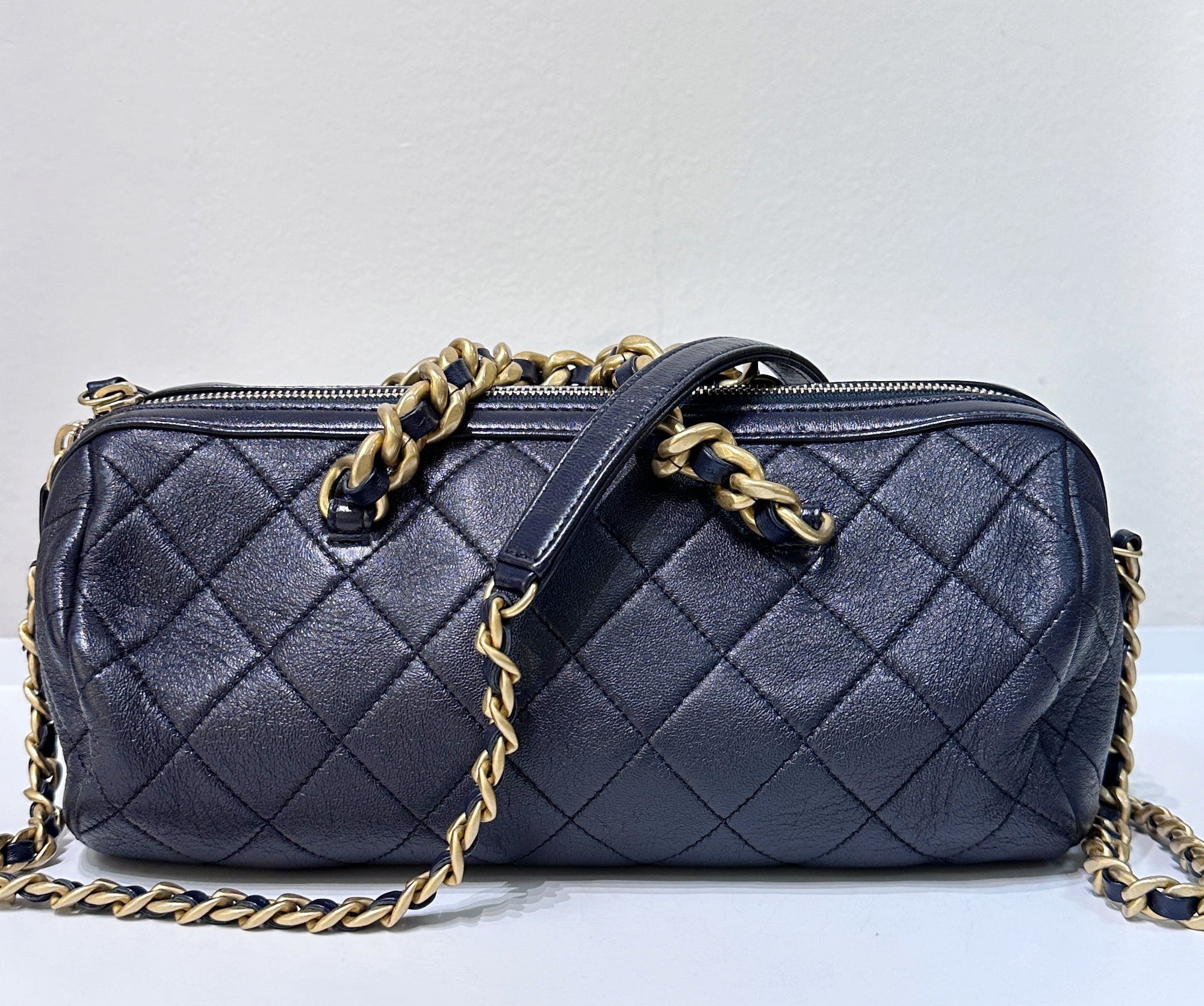 CHNL Bowling chain handbag Womens shoulder bag Navy Blue GHW