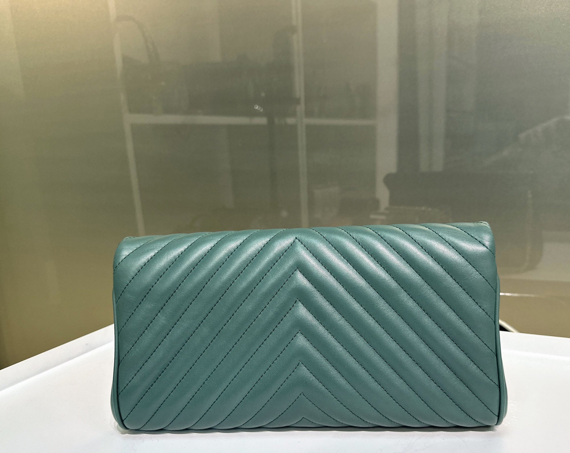CHNL Cluth Green Bag