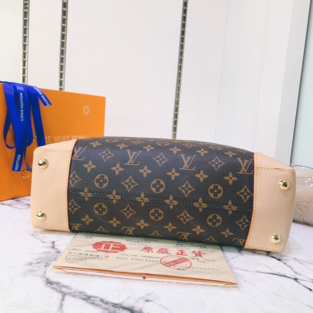 Designer Handbags LV 059