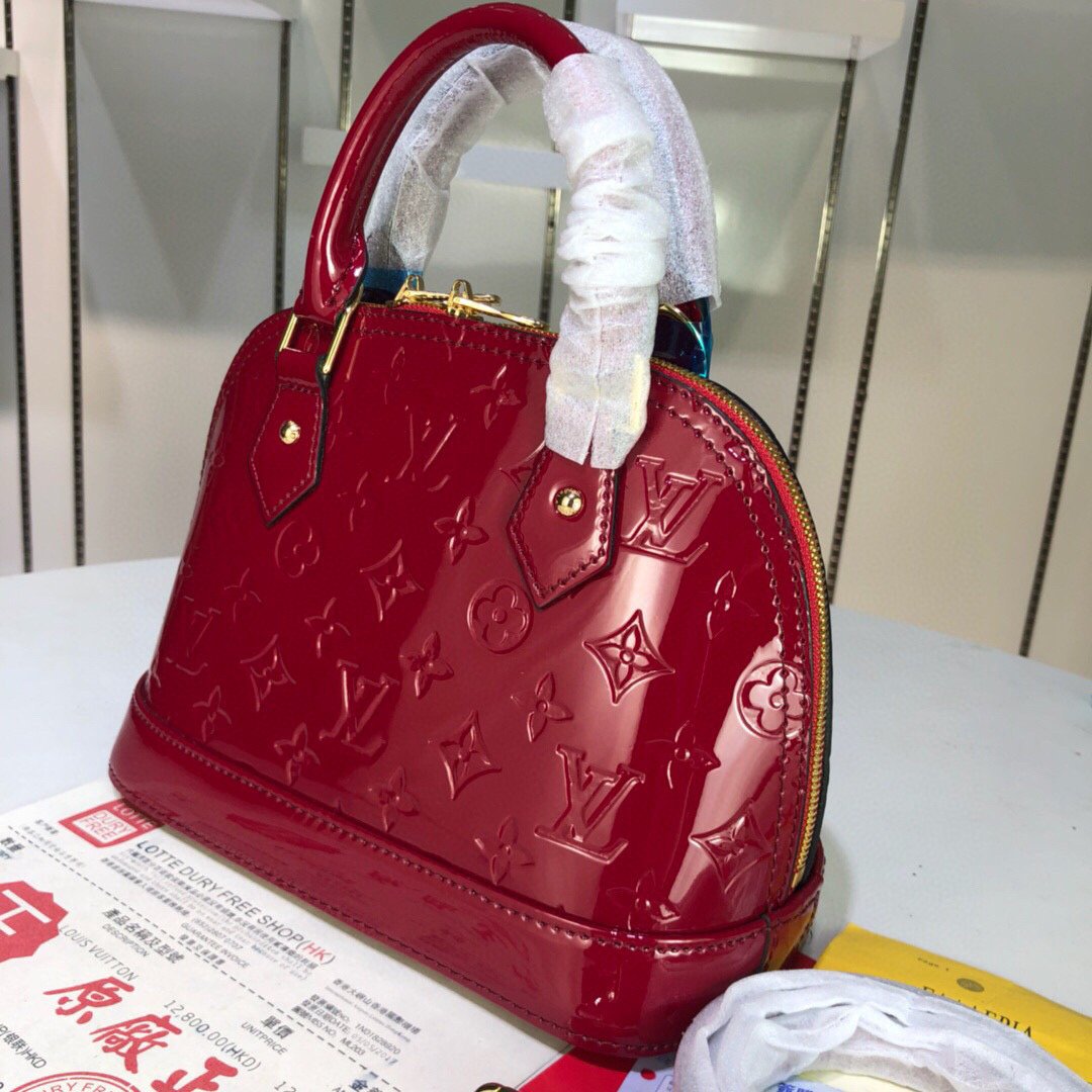 Designer Handbags LV 058