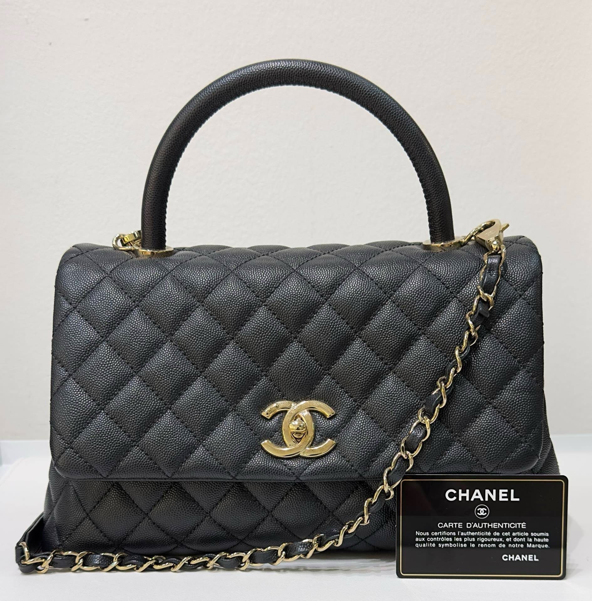 CHNL Medium Caviar Quilted Coco Handle Flap Black GHW 30 holo card