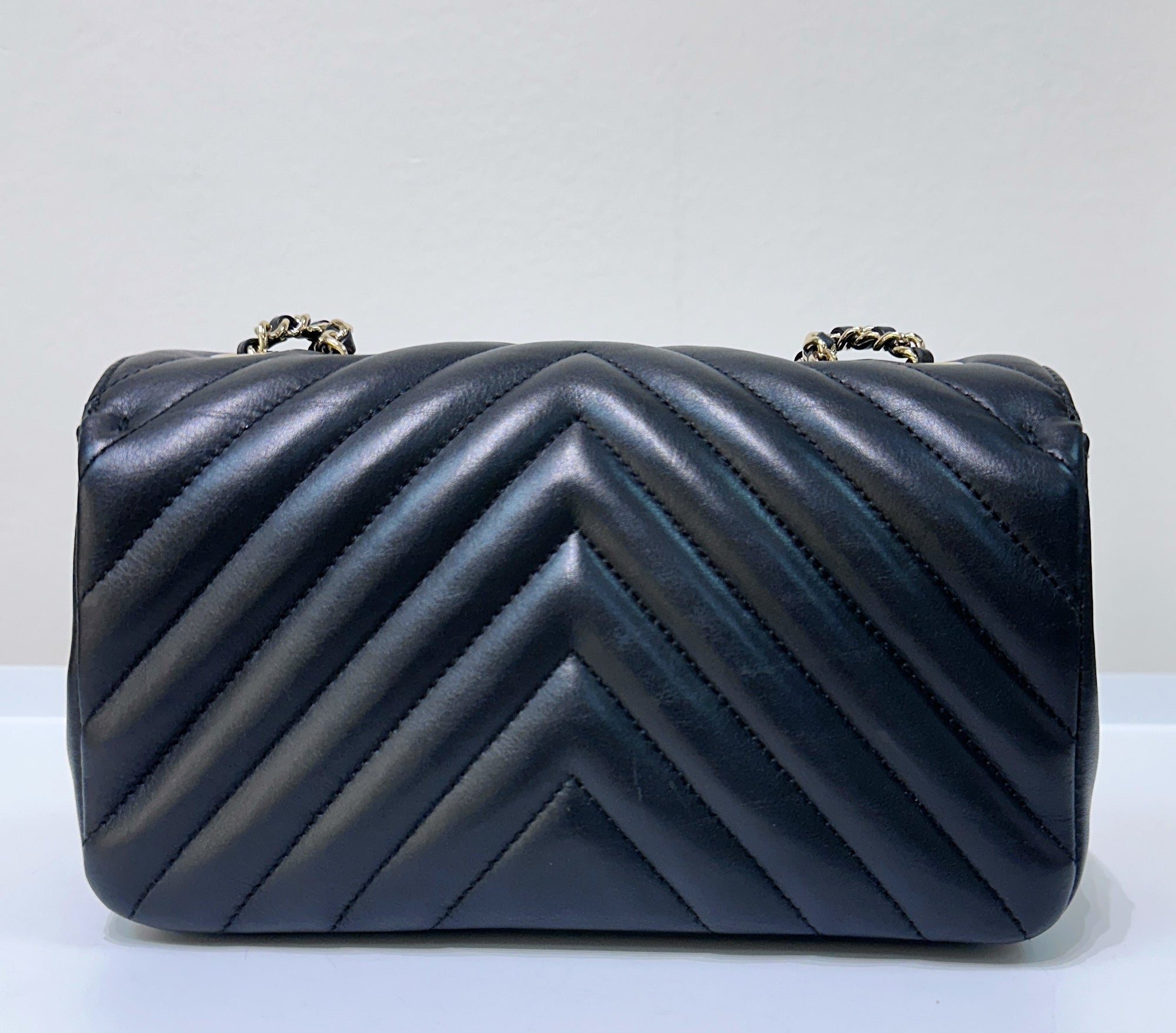 CHNL Calfskin Chevron Quilted Mini Statement Flap Black