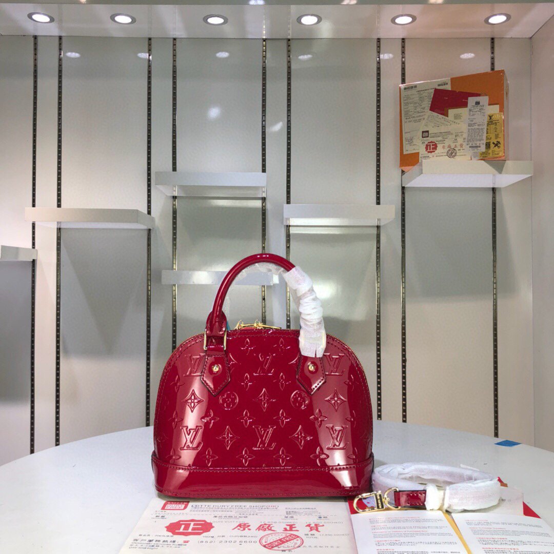Designer Handbags LV 058