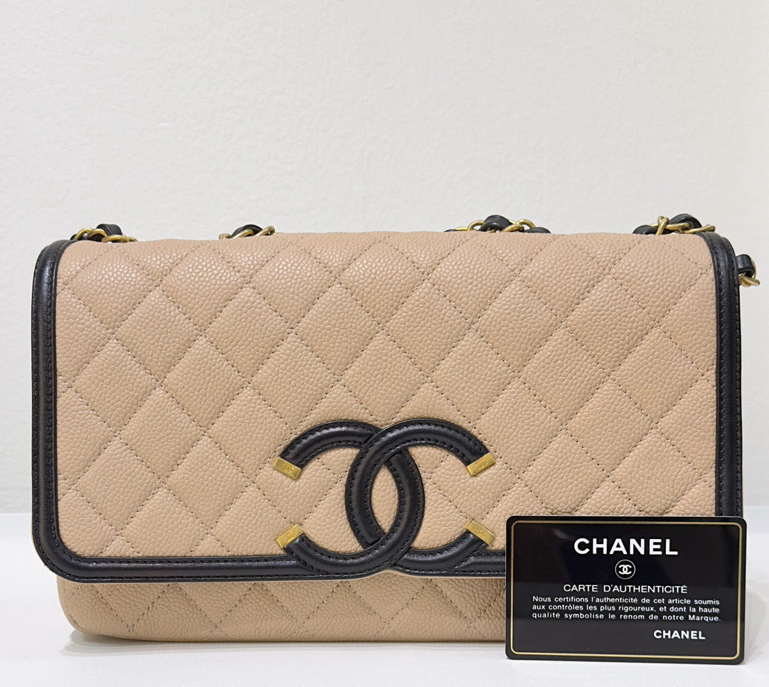 CHNL Medium Caviar Quilted CC Filigree Flap Beige Black