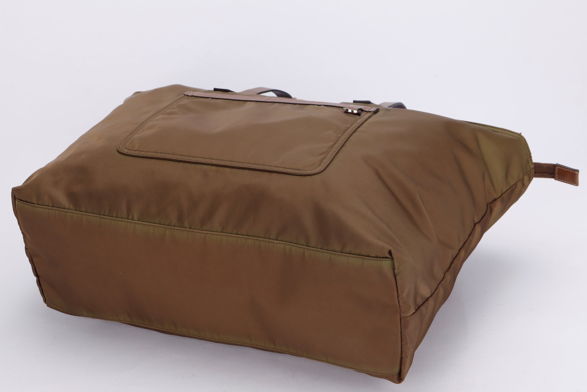 PRD BR BROWN NYLON TOTE BAG, WITH ZIPPER, CARD &amp; DUST COVER