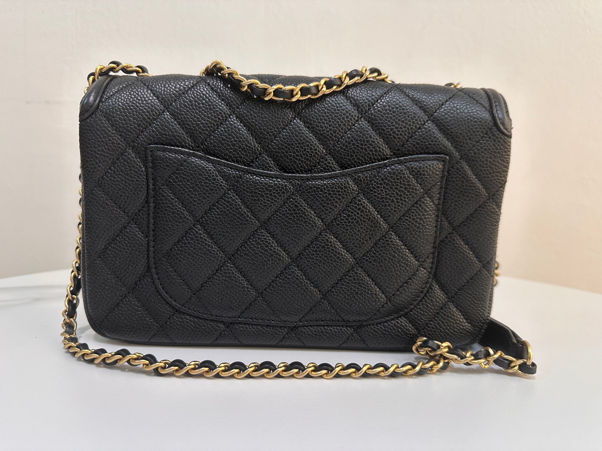 CHNL Caviar Quilted Small CC Filigree Flap Black