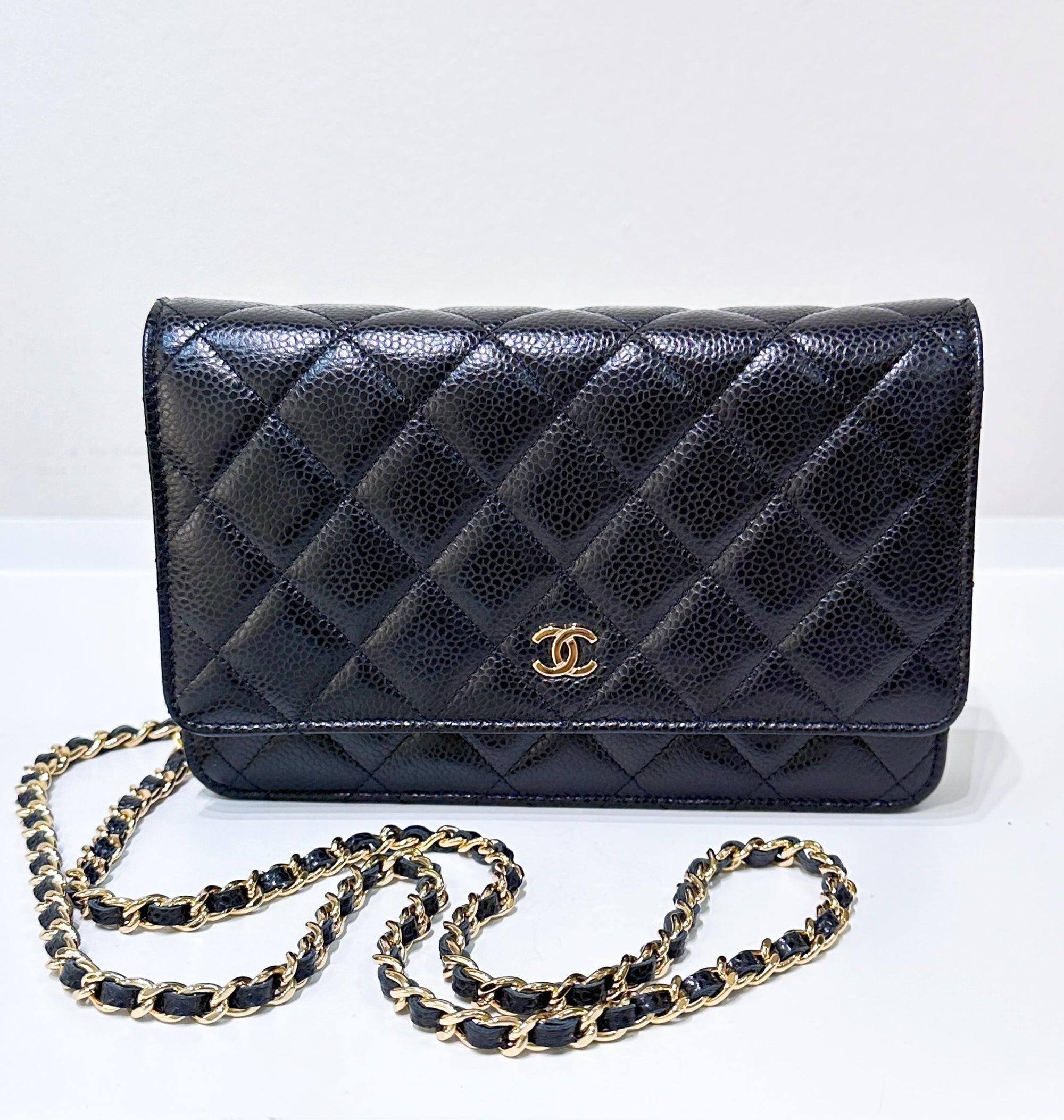 CHNL Classic Wallet on Chain Caviar Black GHW 29 Holo