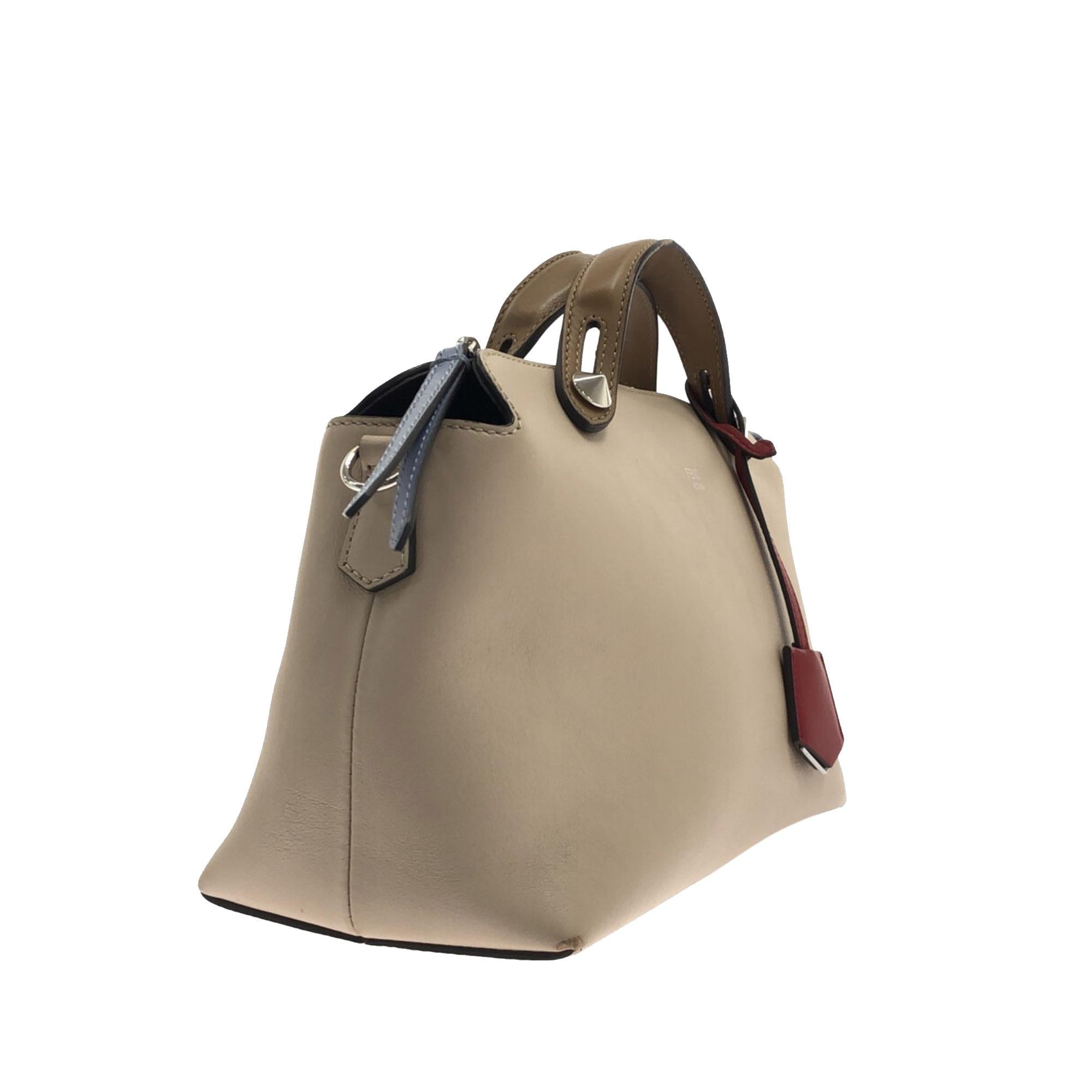 FNDI Medium By The Way Leather Satchel (SHG-ZoIyr1)