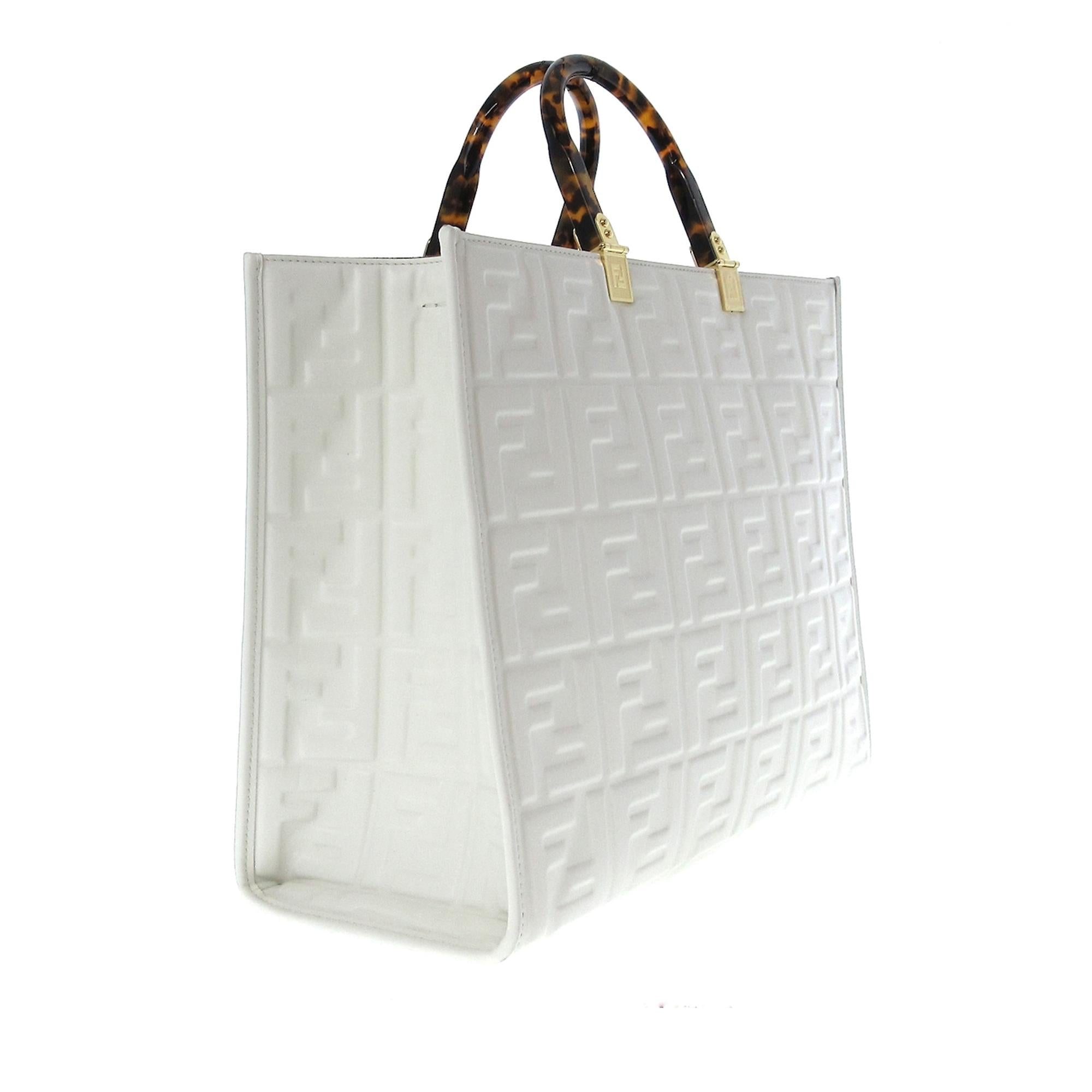 FNDI Medium Embossed Zucca Sunshine Shopper Tote (SHG-0aaqba)