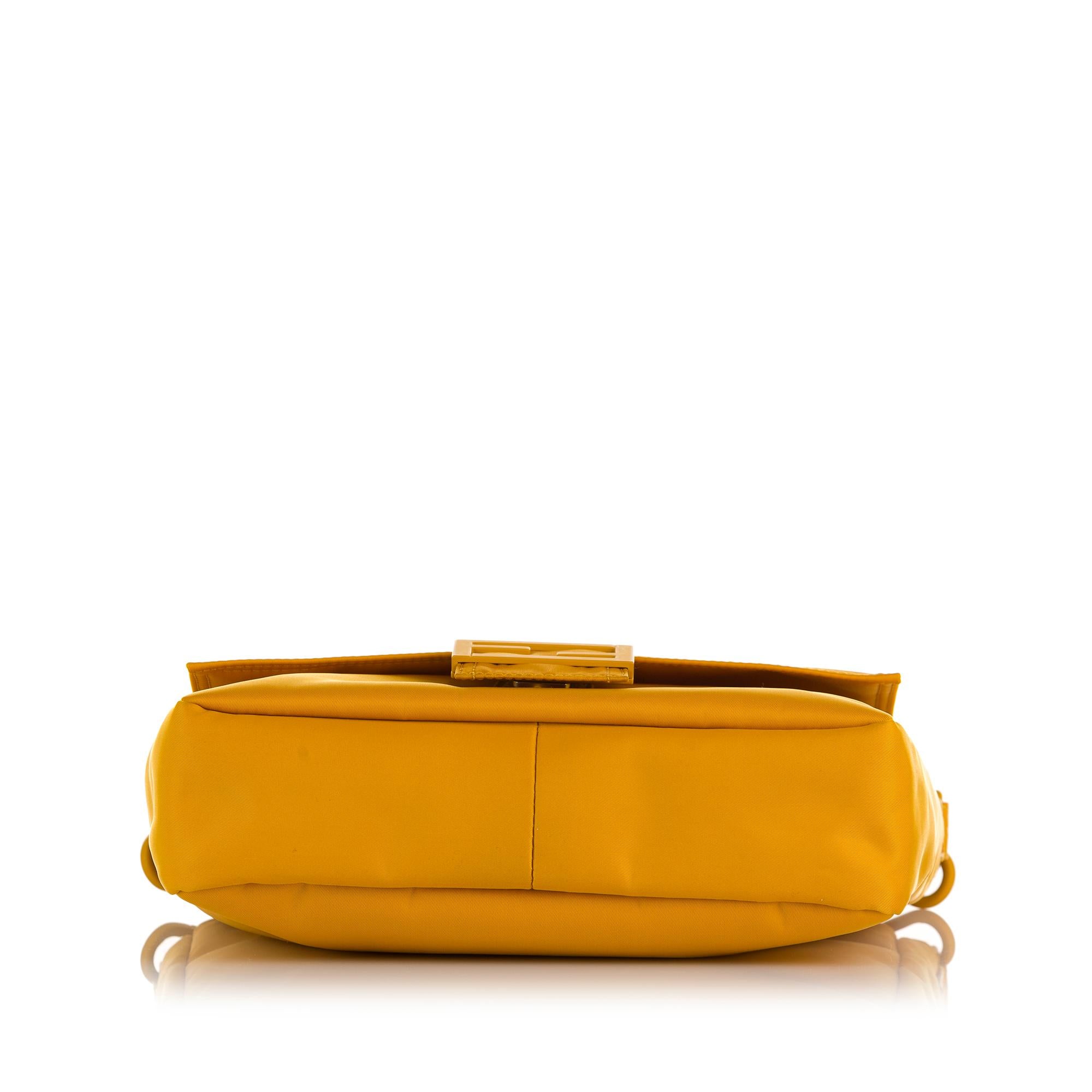 FNDI Medium Mamma Baguette Crossbody Bag (SHG-x2ndEF)