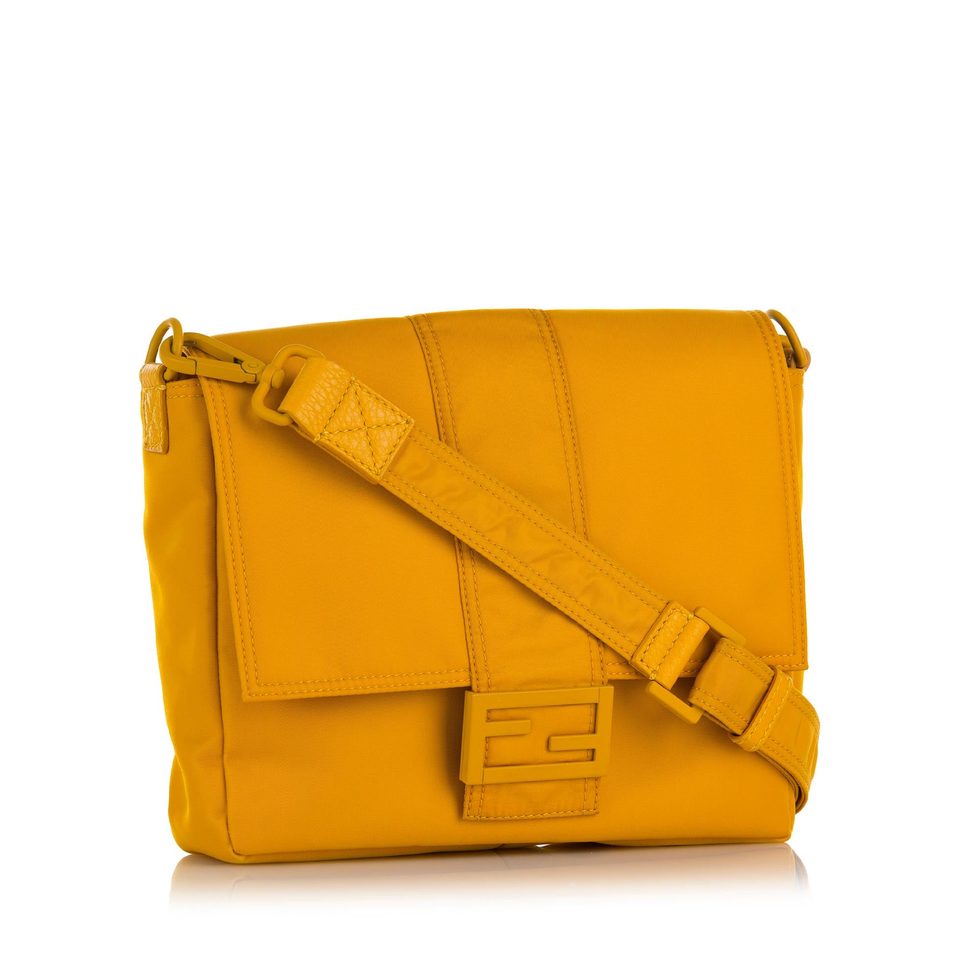 FNDI Medium Mamma Baguette Crossbody Bag (SHG-x2ndEF)