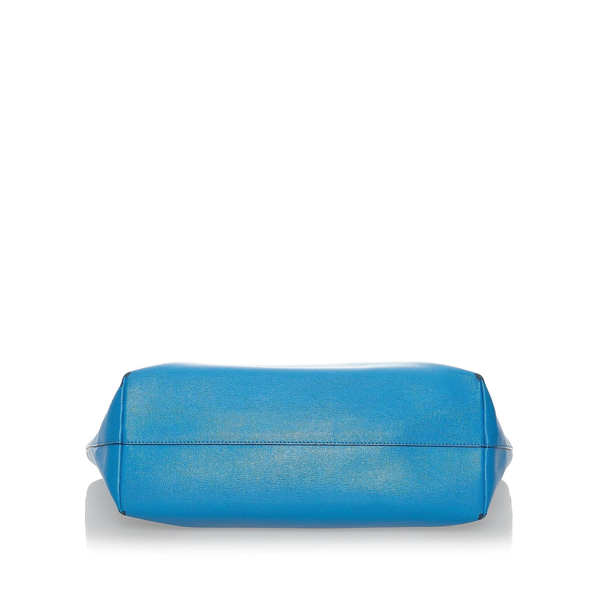 FNDI Medium Monster Roll Leather Tote Bag (SHG-txIAlj)