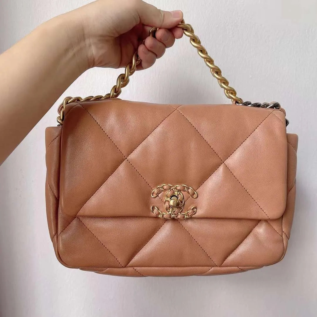 CHNL 19 Flap Bag Caramel Lambskin GHW
