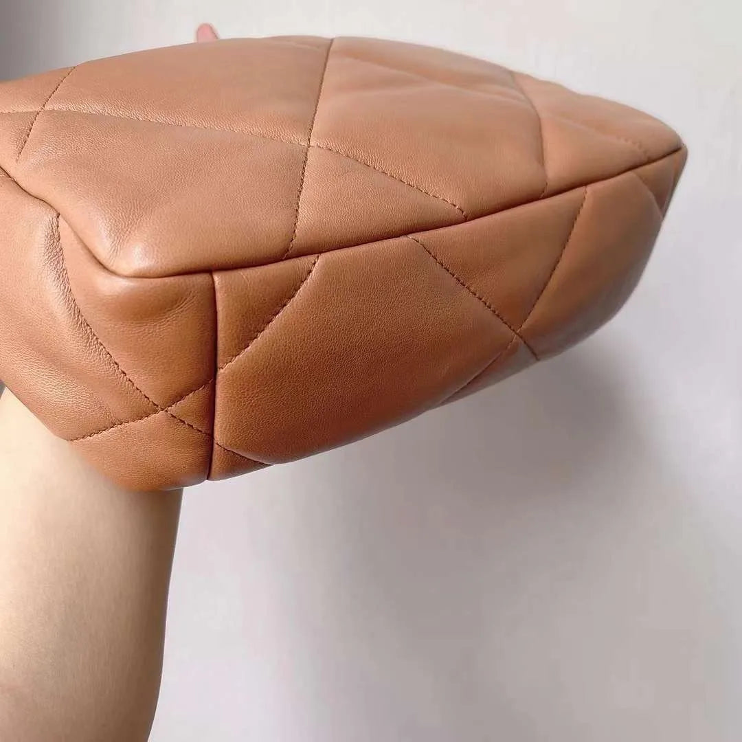 CHNL 19 Flap Bag Caramel Lambskin GHW