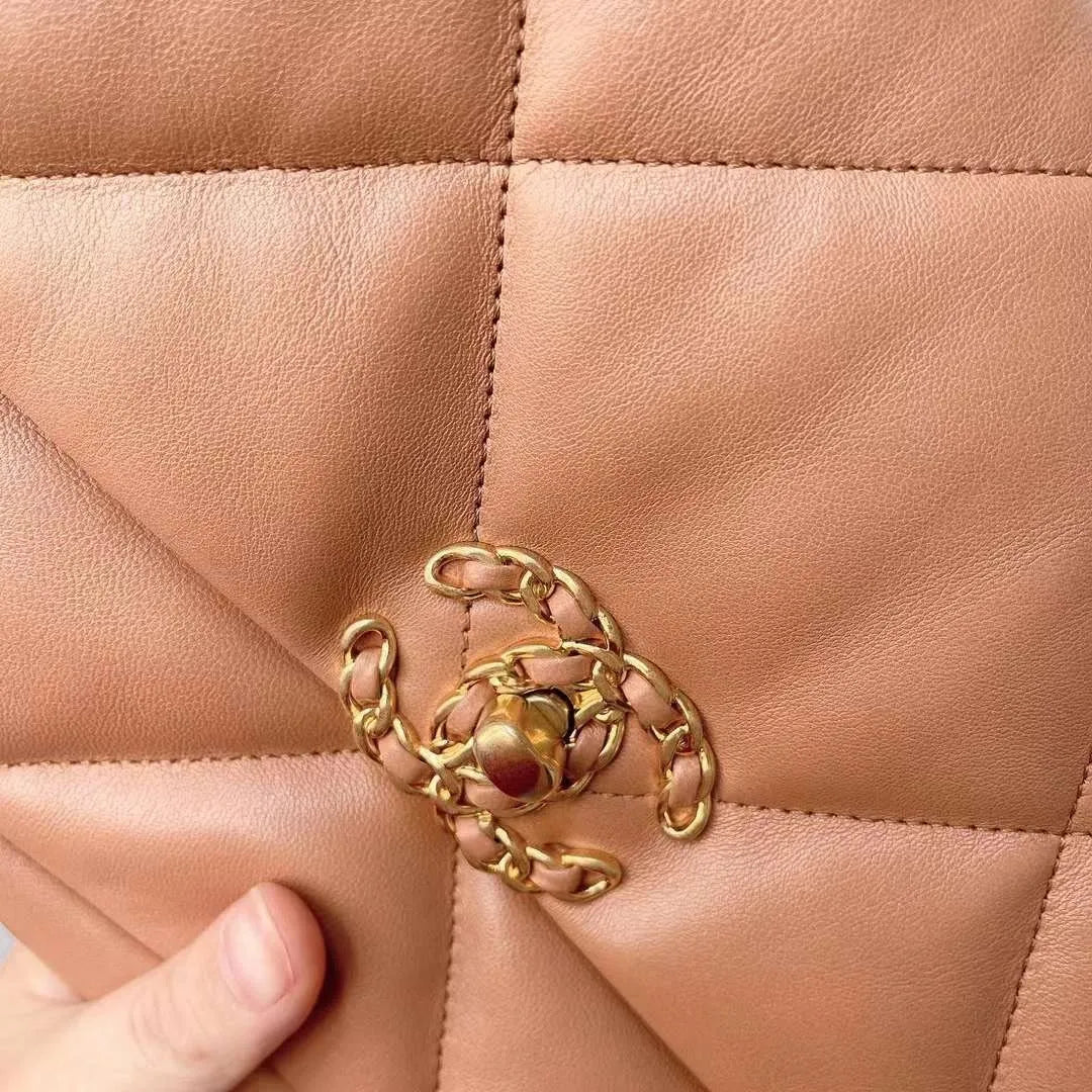 CHNL 19 Flap Bag Caramel Lambskin GHW