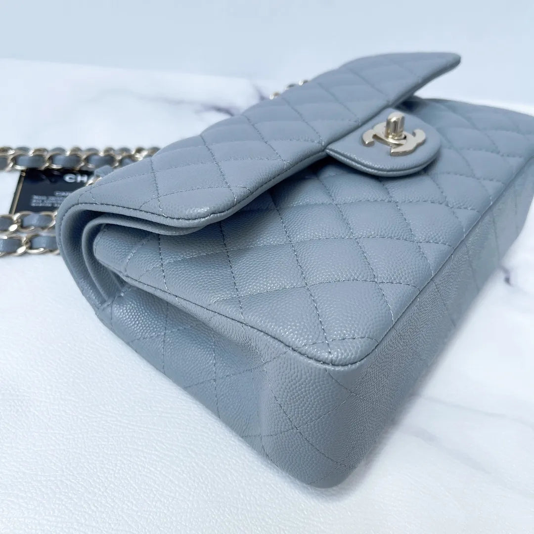 CHNL 20C Classic Quilted Small Double Flap