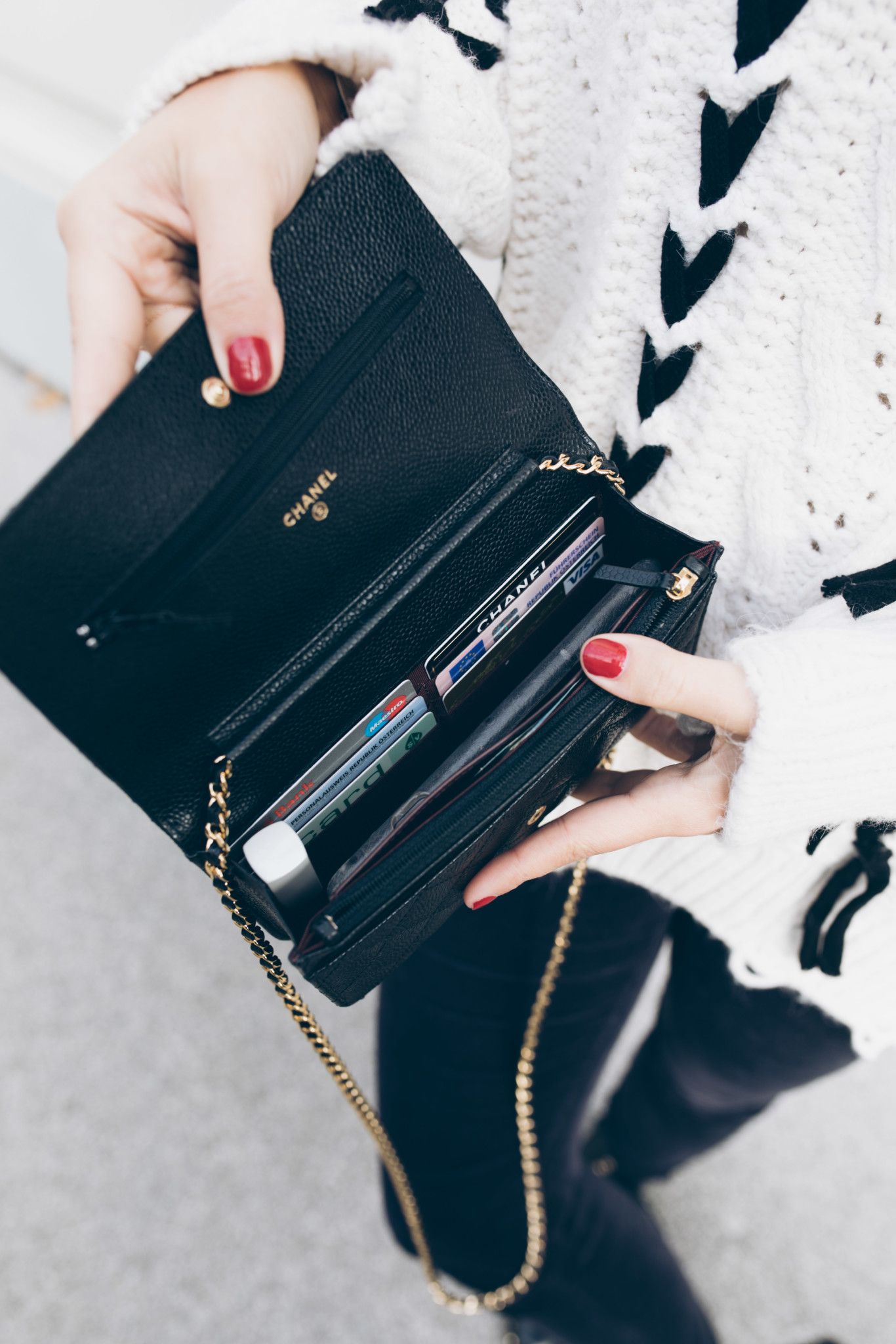 Chanel Wallet On Chain – WOC Chevron Lambskin Black SiLVer-Toned