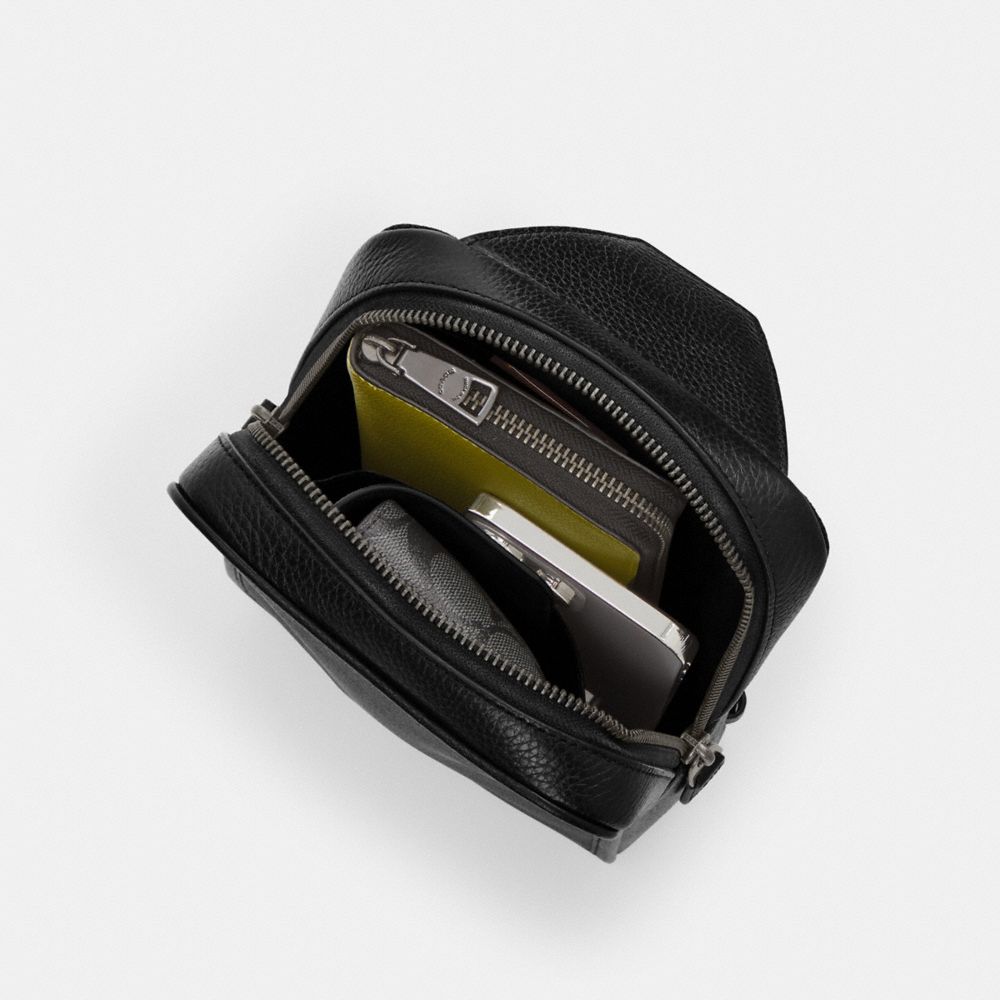 Sullivan Pack In Blocked Signature Canvas (Gunmetal/Khaki/Charcoal)