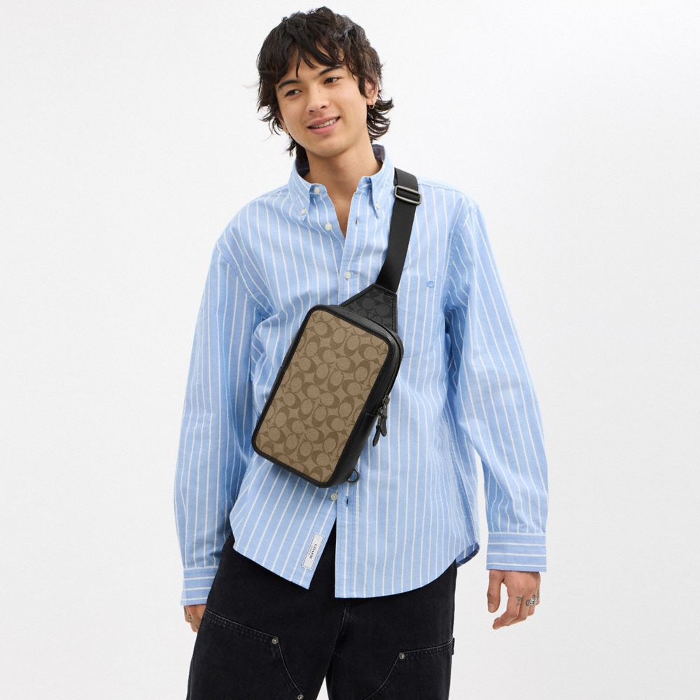 Sullivan Pack In Blocked Signature Canvas (Gunmetal/Khaki/Charcoal)