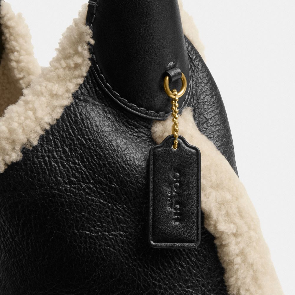 Brooklyn Shoulder Bag 28 In Shearling (Brass/Black Natural)