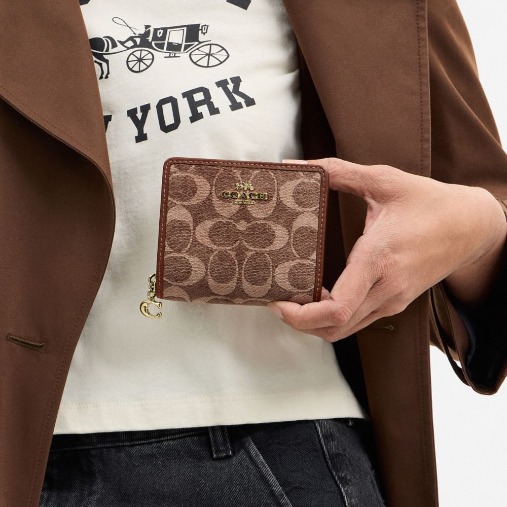 Snap Wallet In Signature Chenille (Gold/Light Khaki/Vintage Brown)