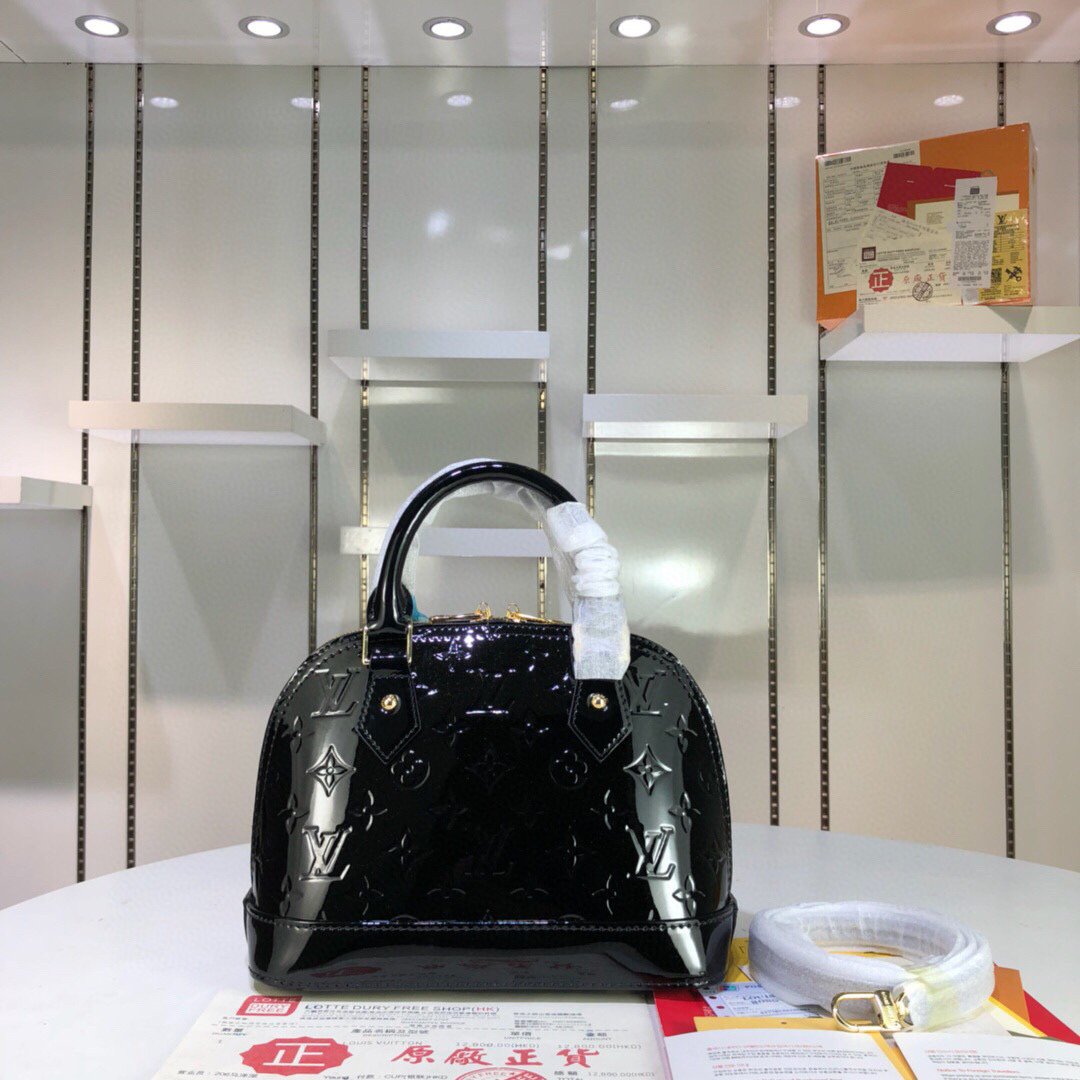 Designer Handbags LV 058