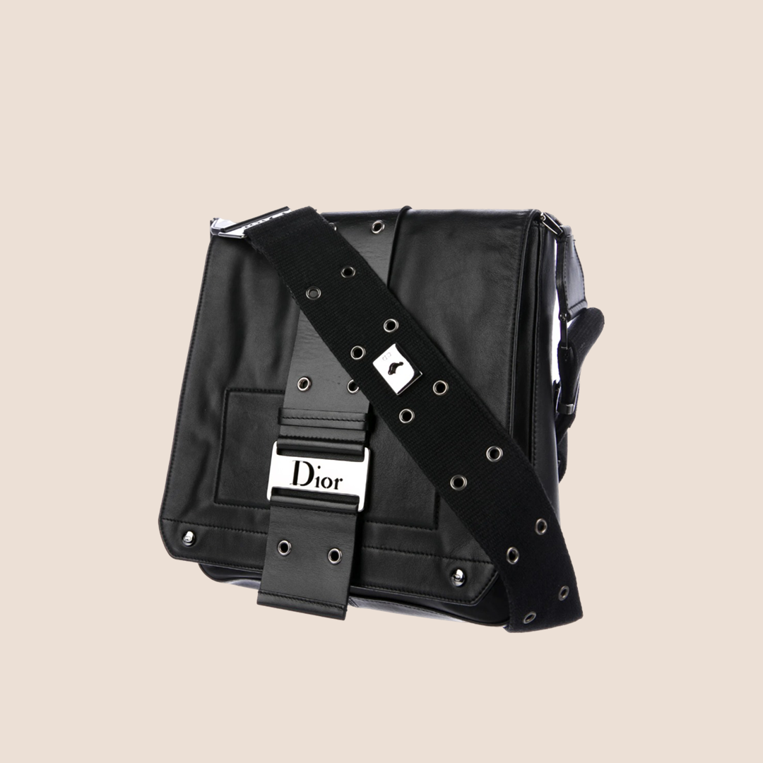 CHRISTIAN DOR BLACK LEATHER STREET CHIC COLUMBUS MESSENGER BAG