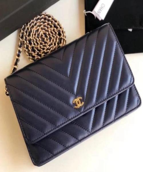 Chanel Wallet On Chain – WOC Chevron Lambskin Dark Blue SiLVer-Toned
